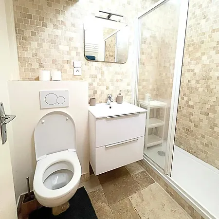 Saintonge Marais 3e Rez-de-chaussee Apartment *